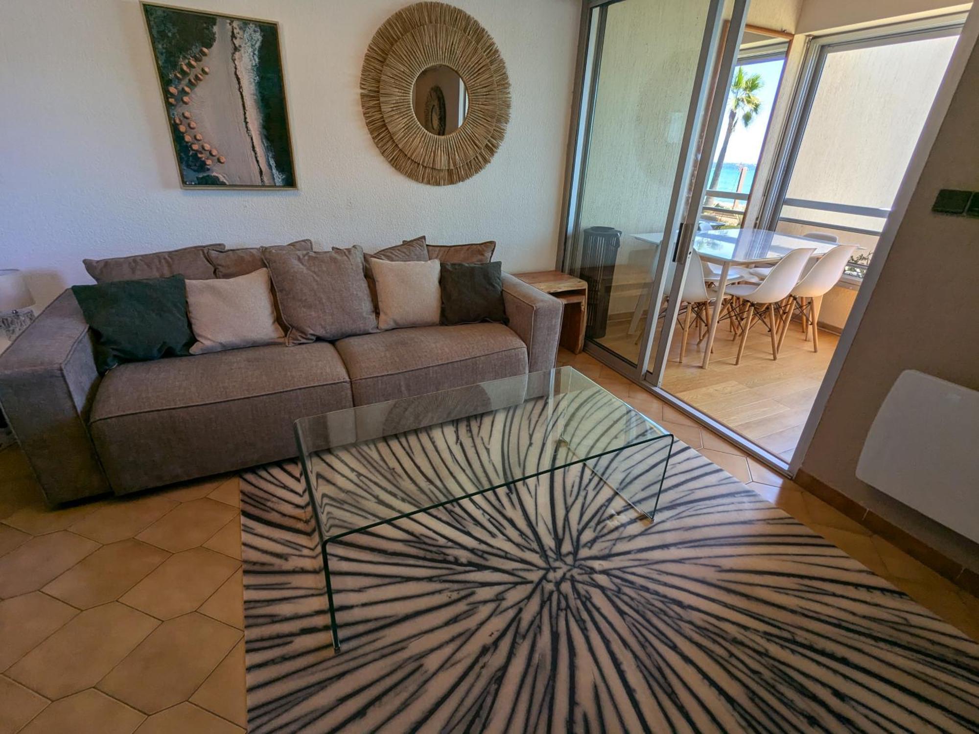 "Le Palmier Dore", Cosy T3 A 3 Minutes A Pied Des Plages, Parking Et Clim Sanary-sur-Mer Exterior foto